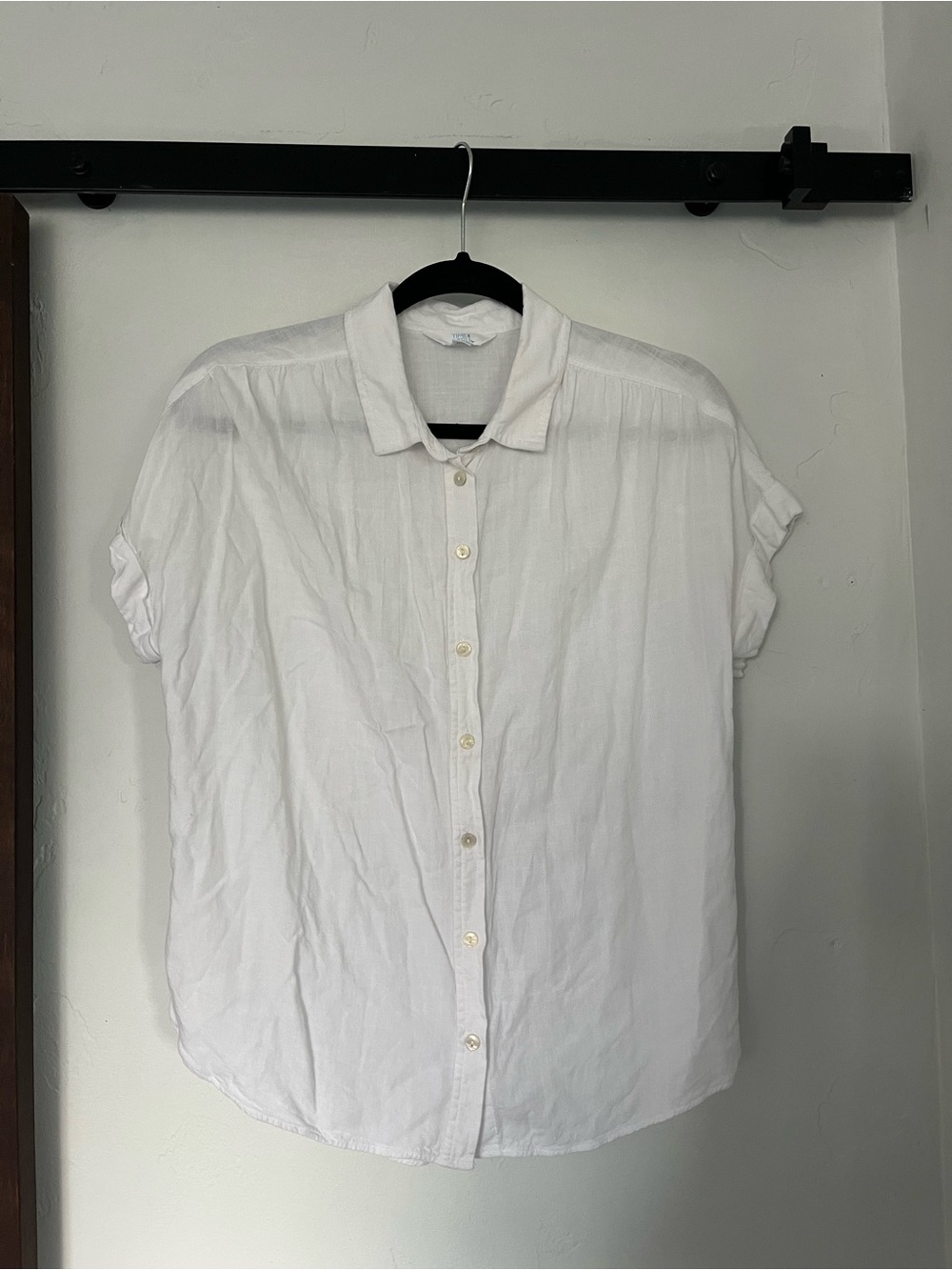 Time and Tru White Short Sleeve Button-Down Shirt
